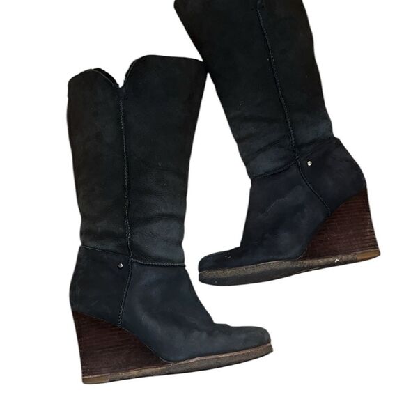 Ugg Wedge Black Leather Tall Boots Size 8 - Picture 2 of 6
